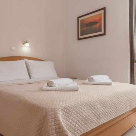 Apartament Oriental Bay Palaiochora Zewnętrze zdjęcie