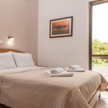 Apartament Oriental Bay Palaiochora Zewnętrze zdjęcie