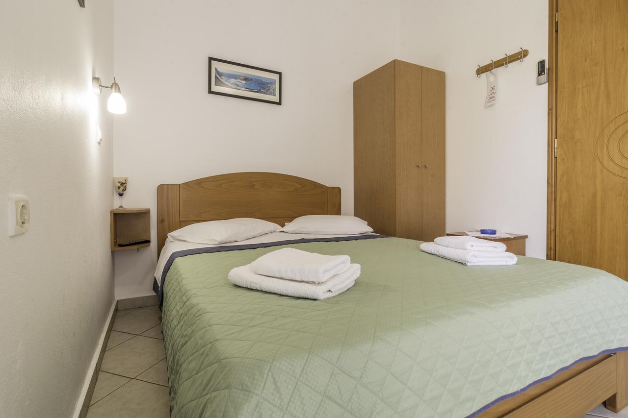 Apartament Oriental Bay Palaiochora Zewnętrze zdjęcie